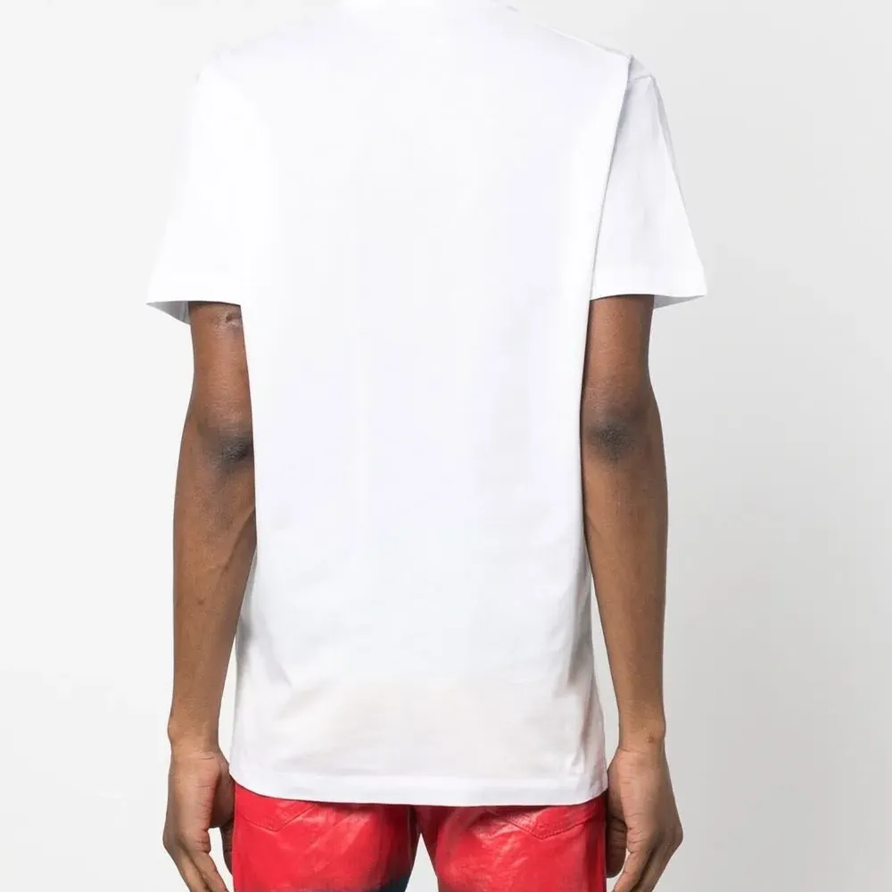 Футболка с логотипом