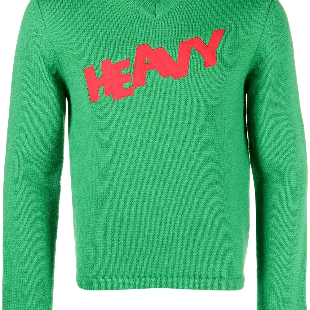 Свитер с V-образным вырезом