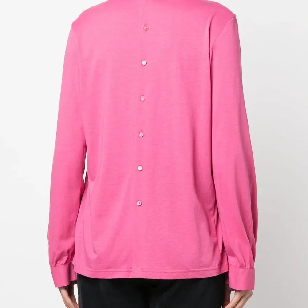 Блузка с высоким воротником и сборками