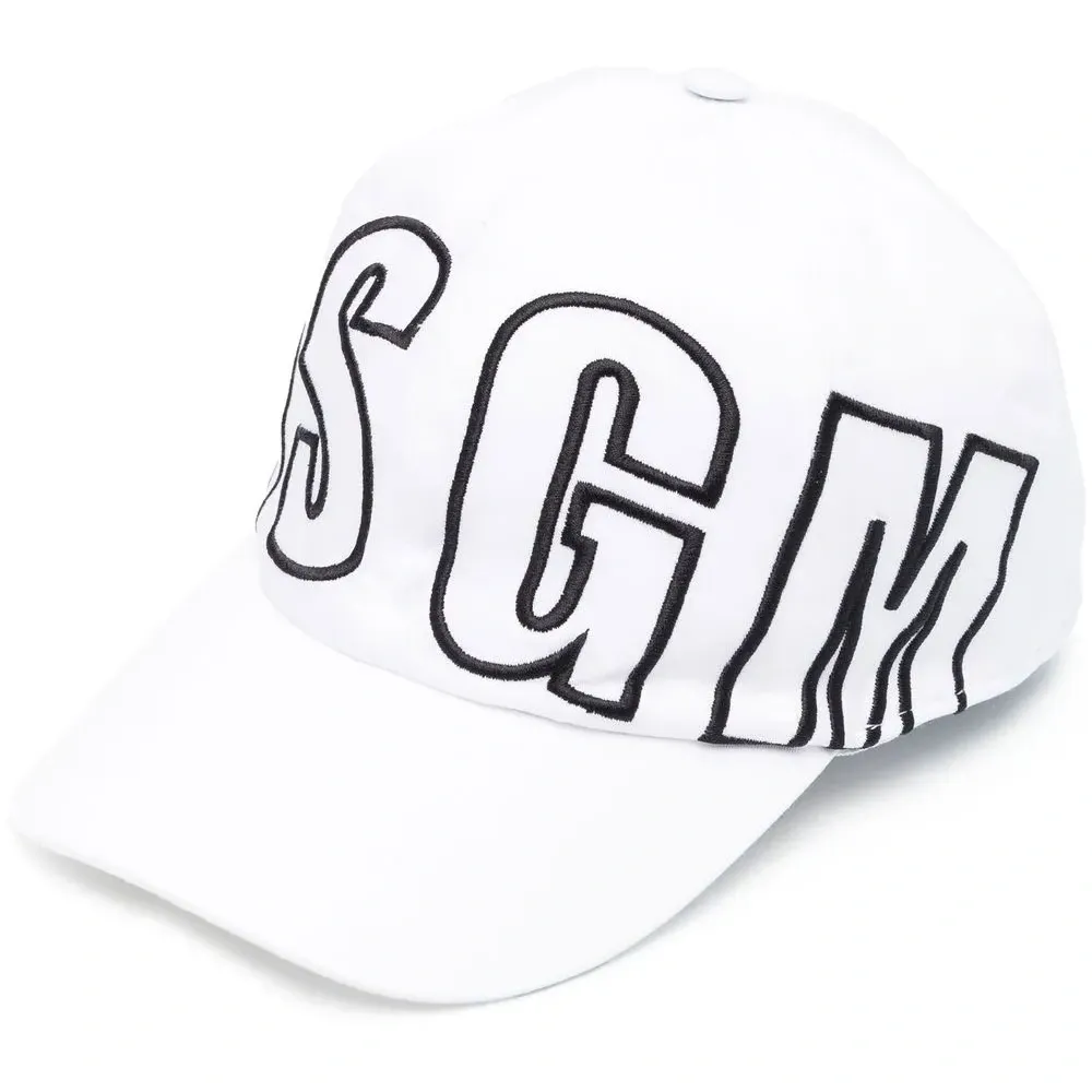 Бейсболка с вышитым логотипом