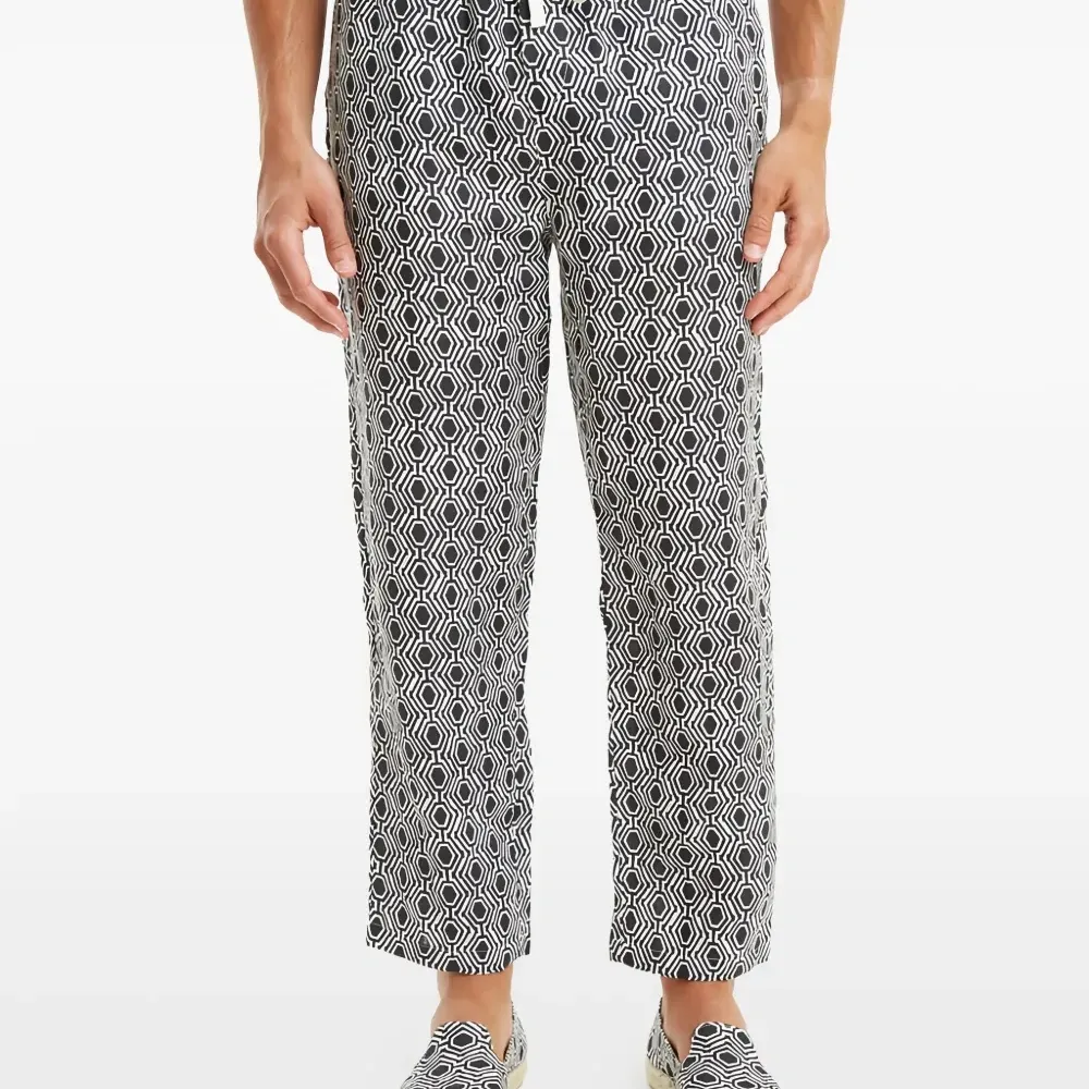 Брюки с геометрическим узором