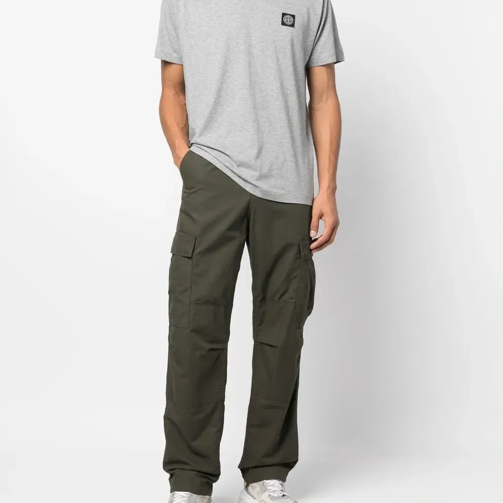 Футболка с нашивкой-логотипом