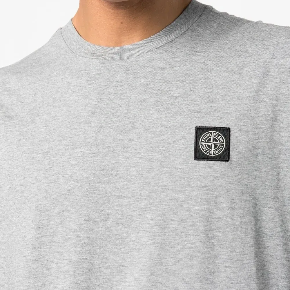 Футболка с нашивкой-логотипом