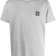 Футболка с нашивкой-логотипом