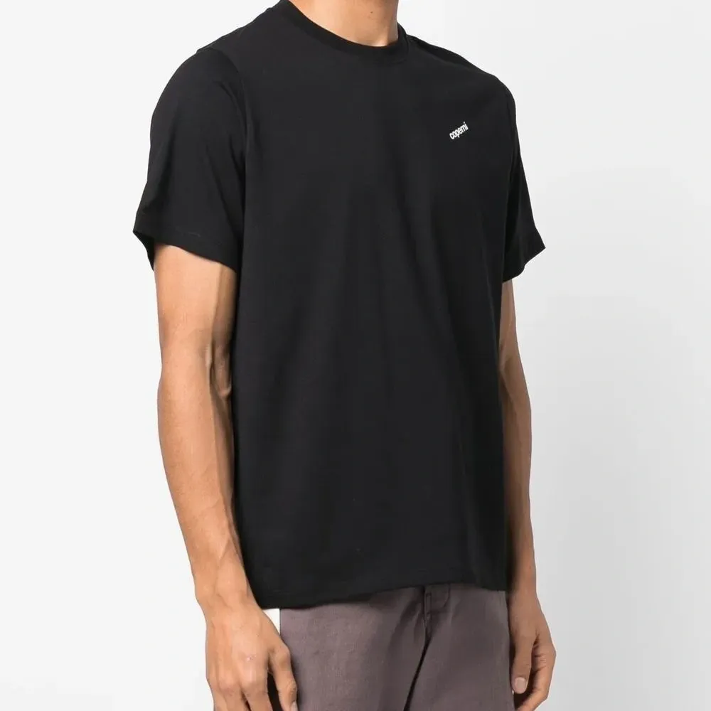 Футболка с вышитым логотипом