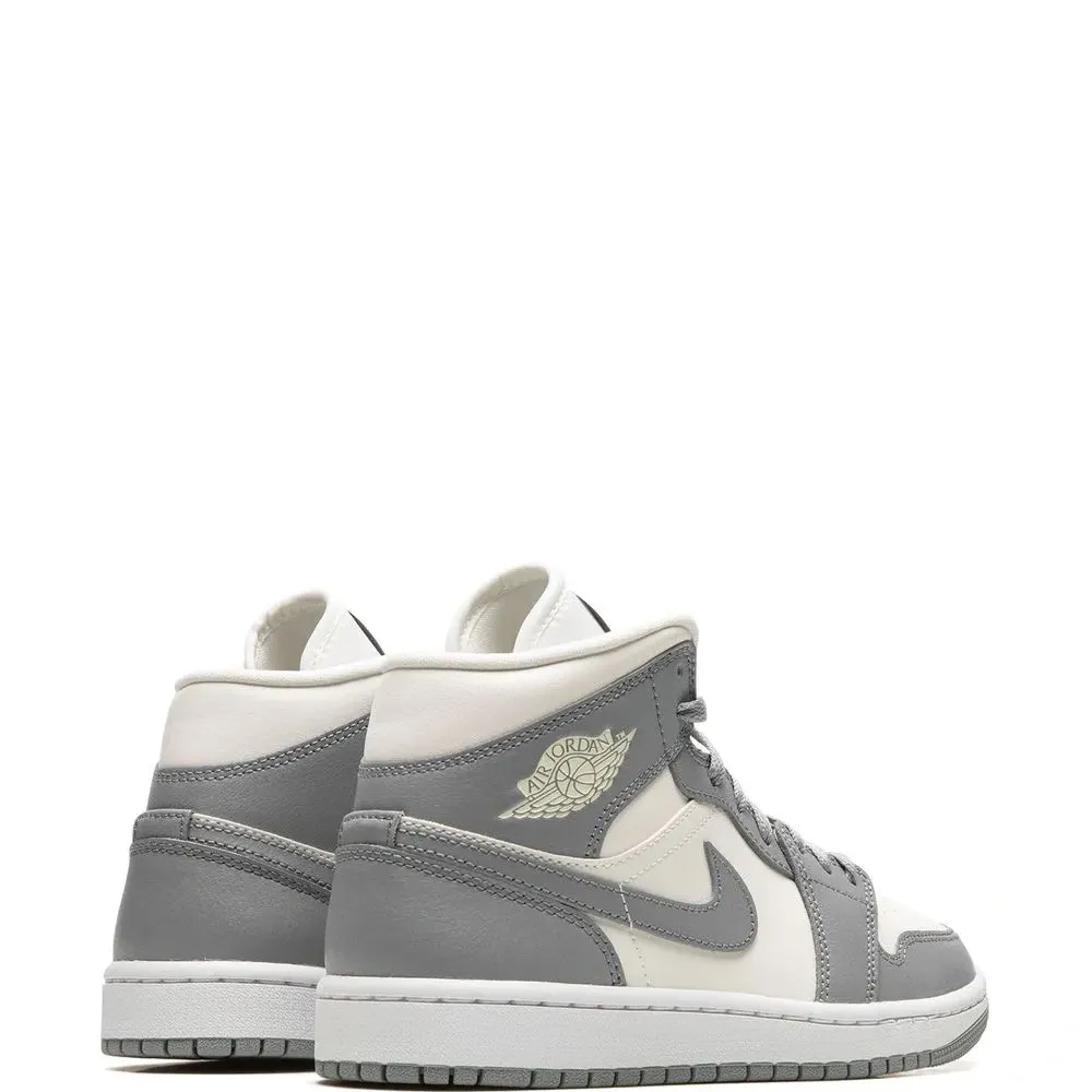 Кроссовки Air Jordan 1 Mid Кроссовки Air Jordan 1 Mid