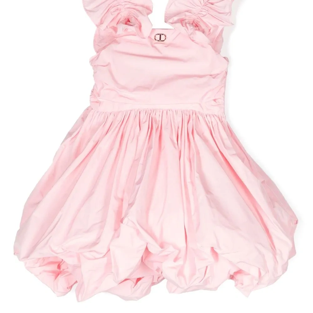 платье с объемной юбкой