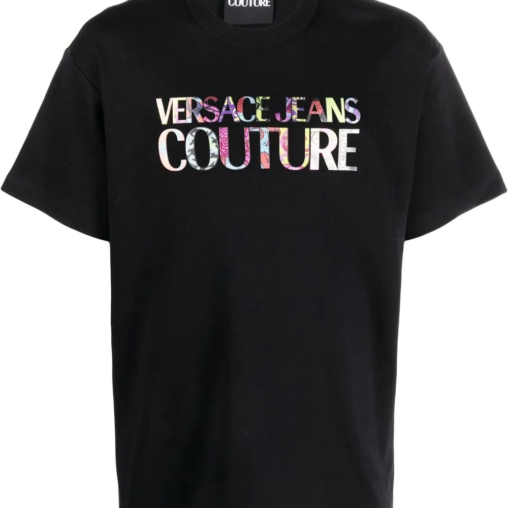 Футболка с логотипом