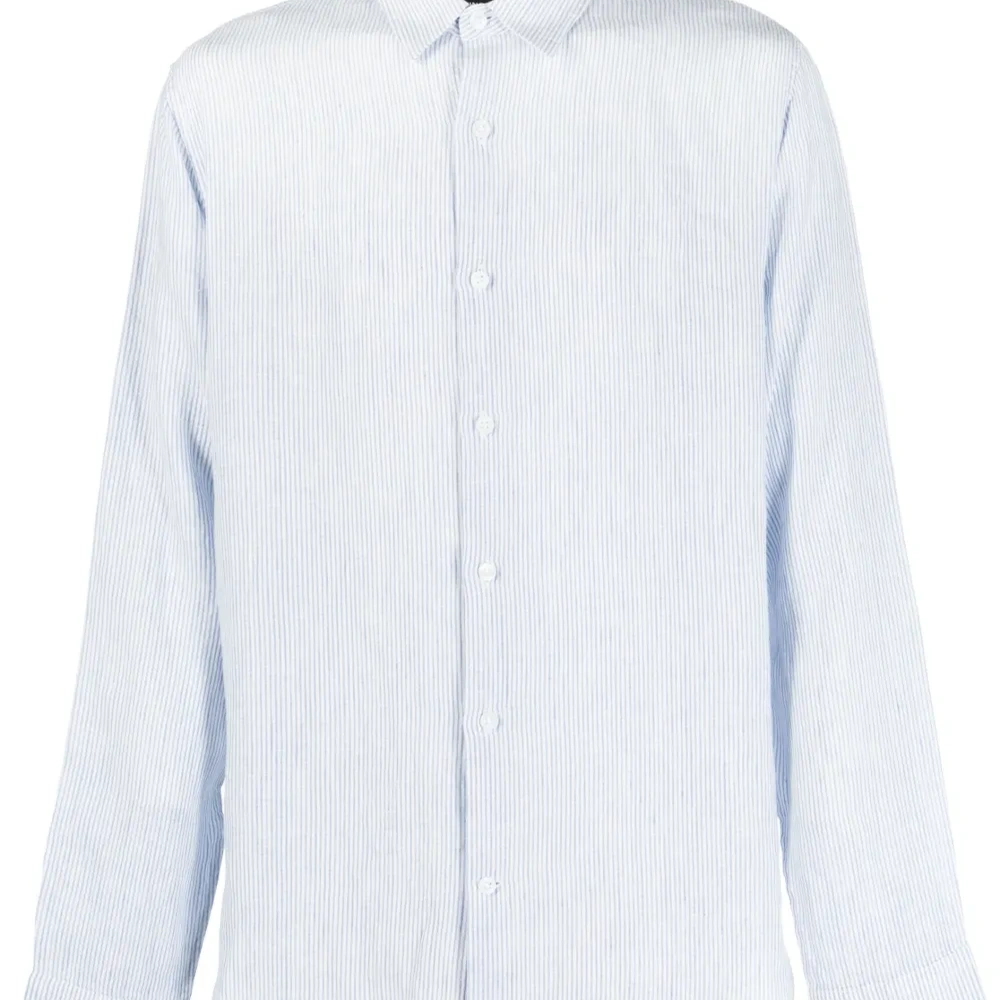 Льняная рубашка в полоску