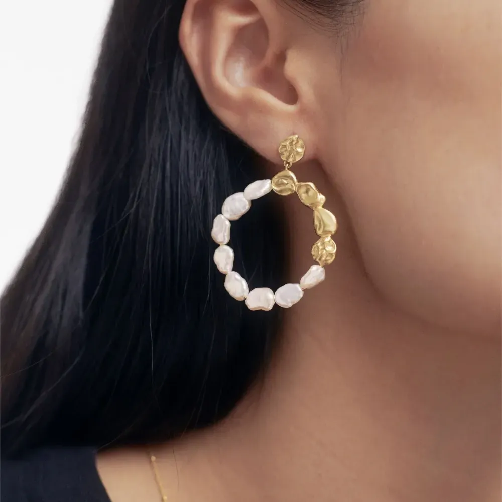 Серьги-подвески с перламутром Серьги-подвески с перламутром