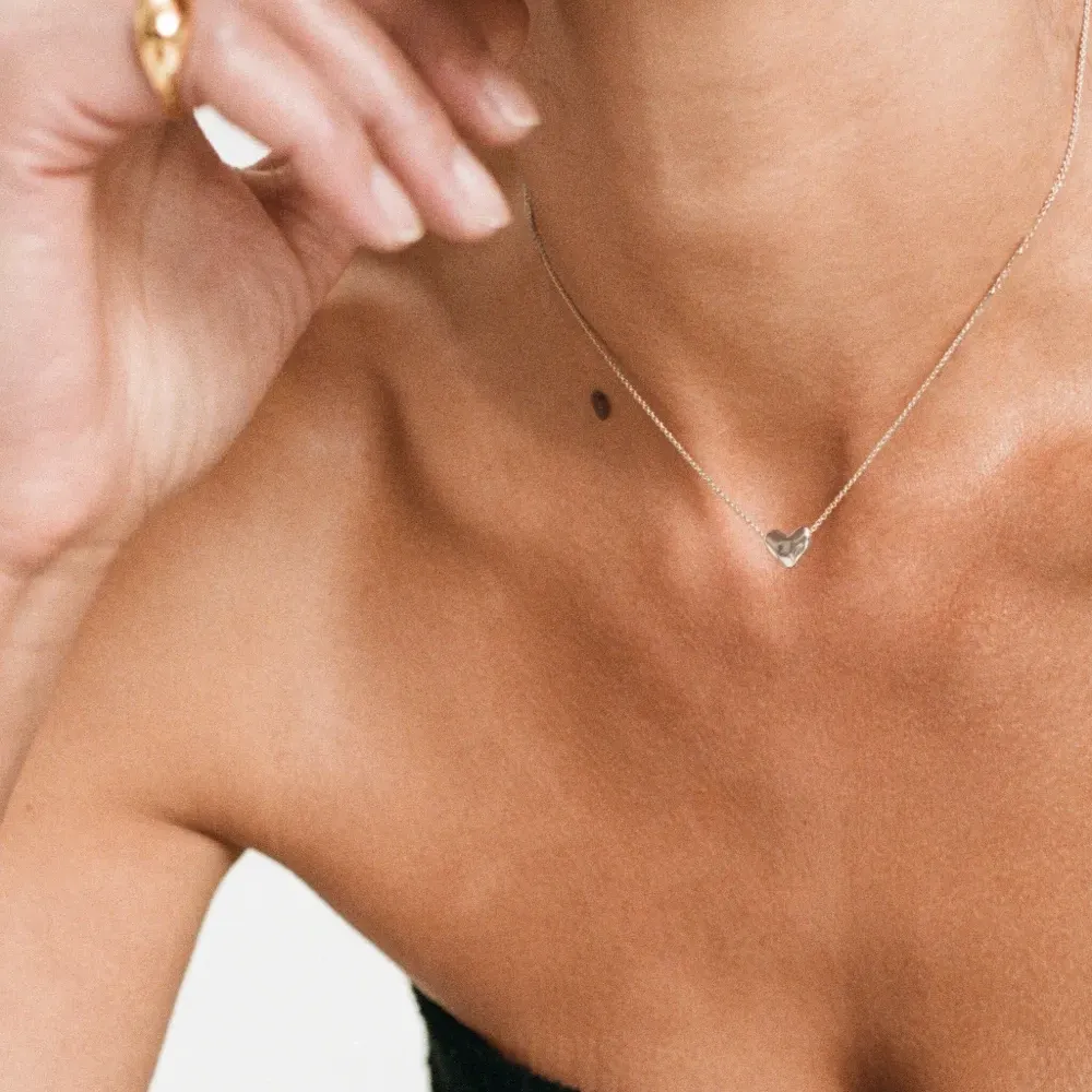 Колье с подвеской