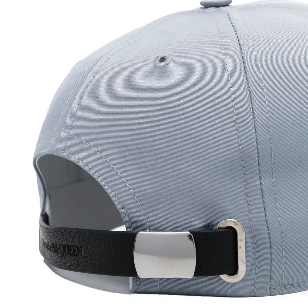 Бейсболка с логотипом