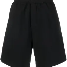 Спортивные шорты