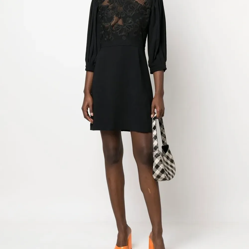 Платье мини с цветочным принтом