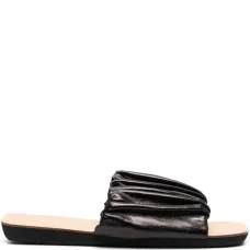 Шлепанцы со сборками