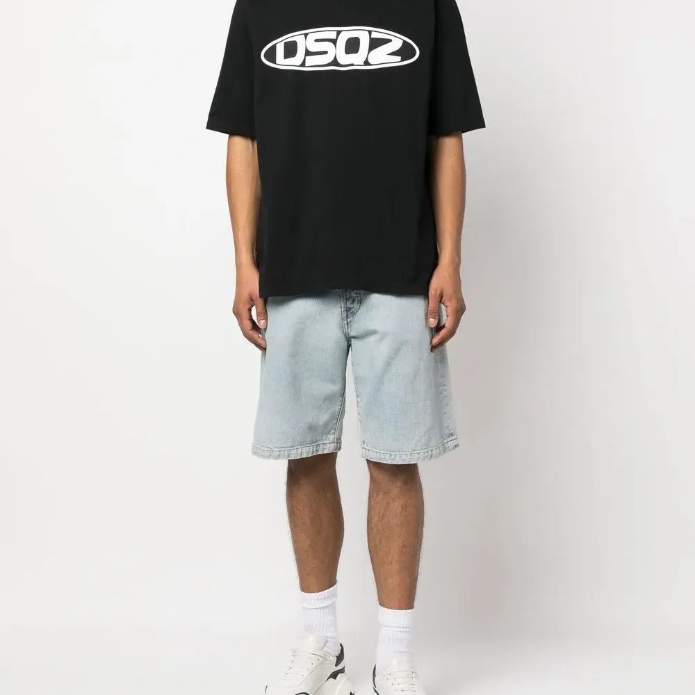 Футболка с логотипом