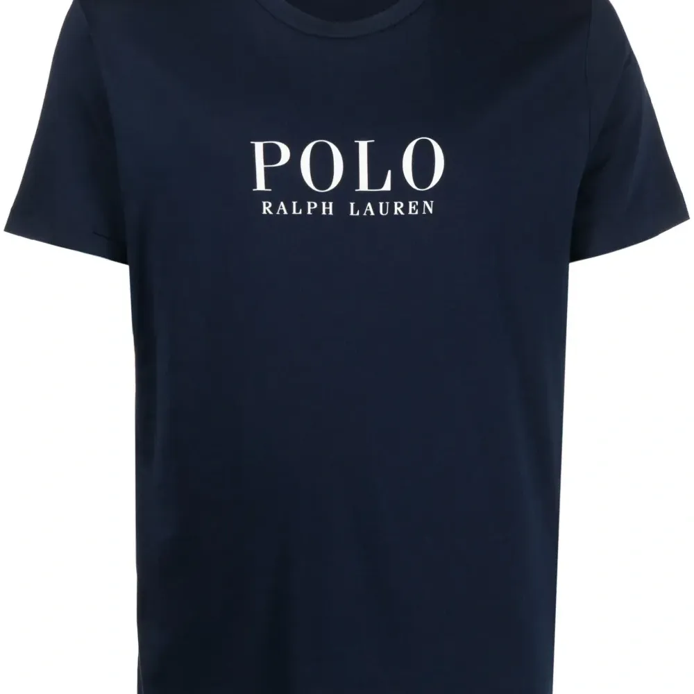 Футболка с логотипом