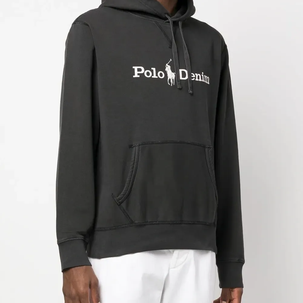 Худи с кулиской и логотипом