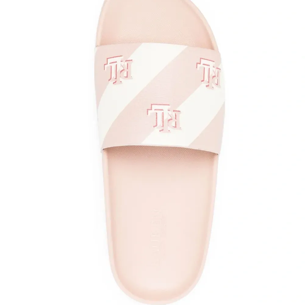 Шлепанцы Audrina с логотипом