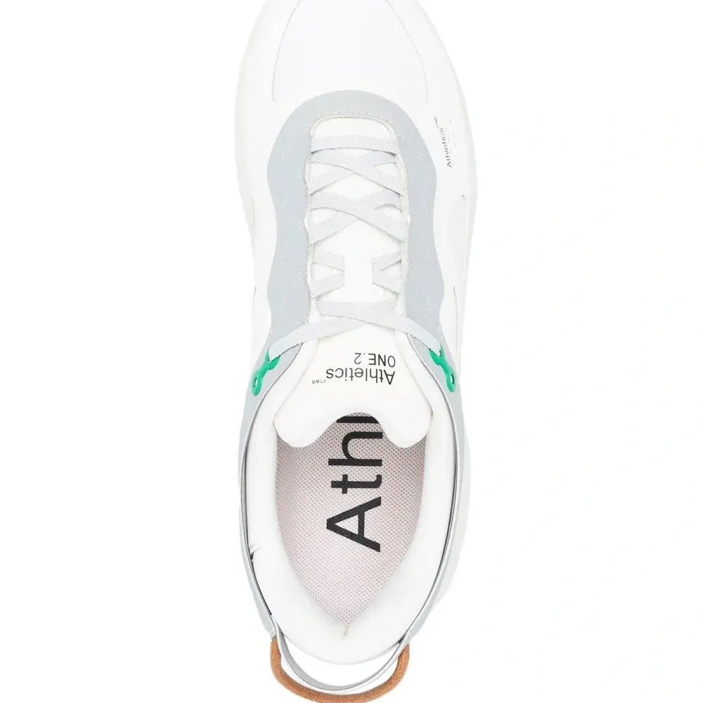 кроссовки с логотипом