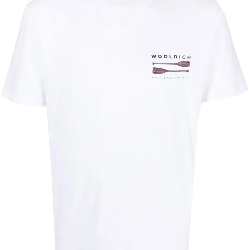 Футболка с логотипом