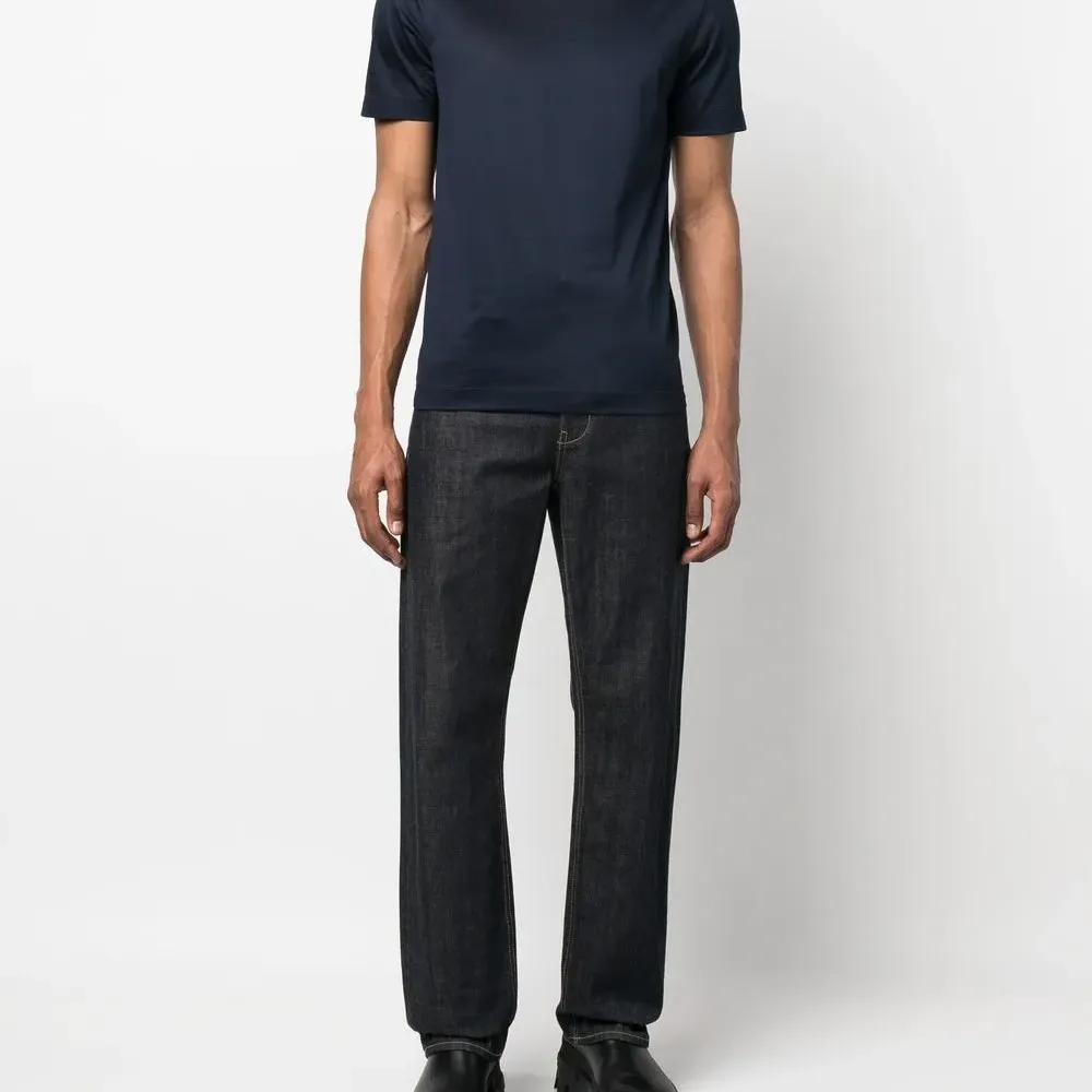 Футболка с круглым вырезом