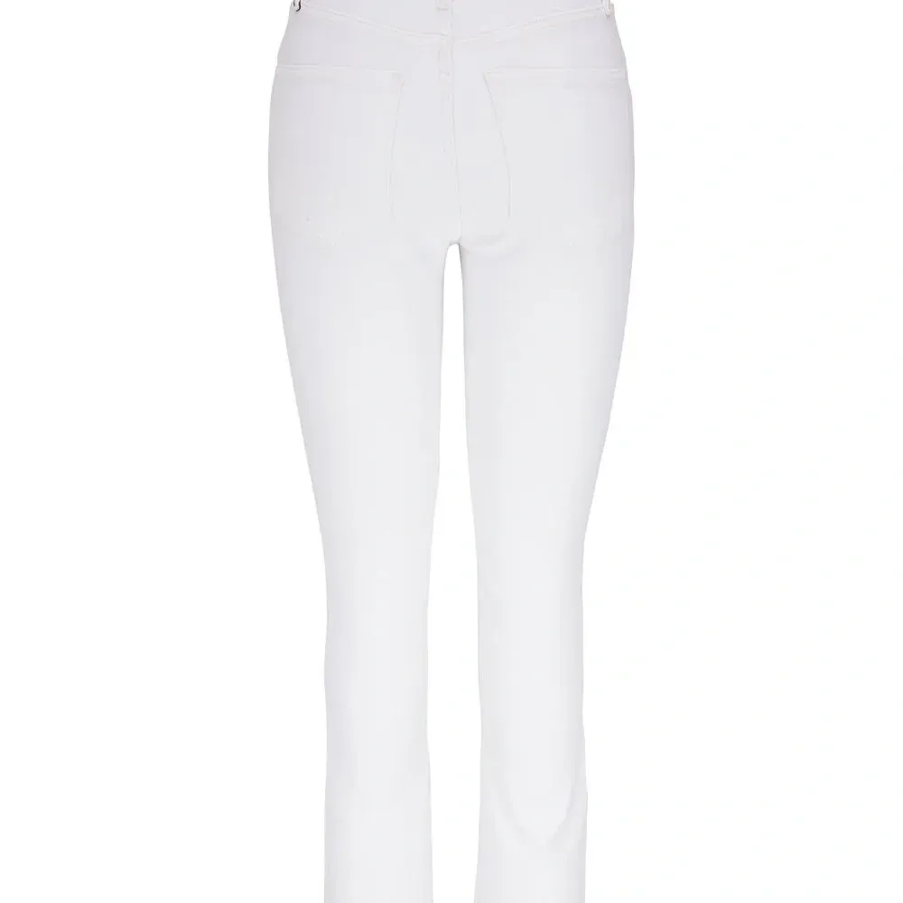 Джинсы узкого кроя