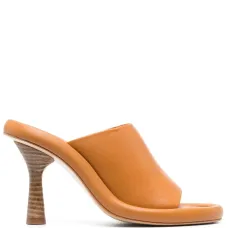 Босоножки с открытым носком