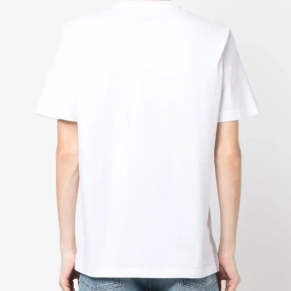 Футболка с нашивкой