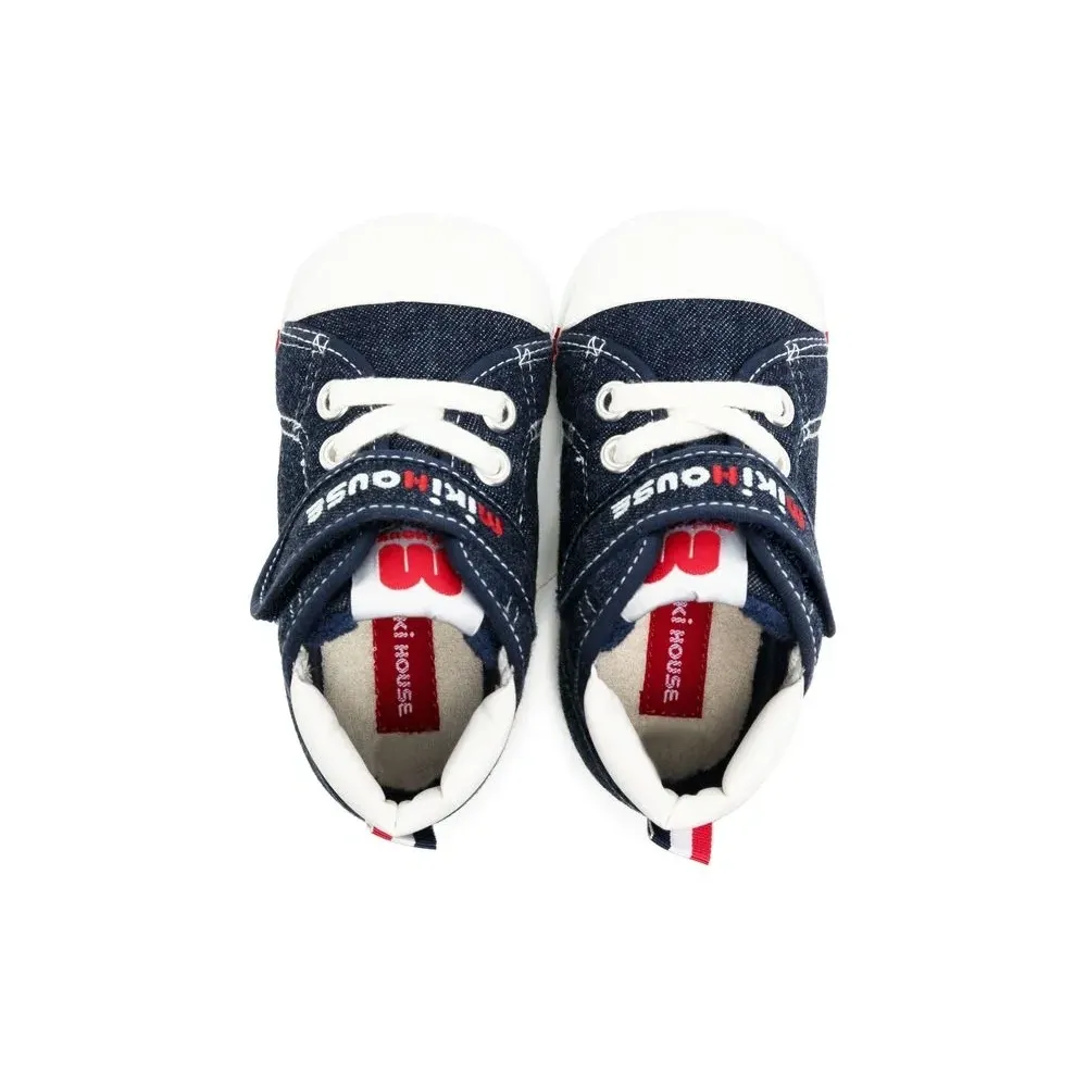 Джинсовые кеды с вышитым логотипом