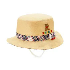 Шляпа с вышитым логотипом