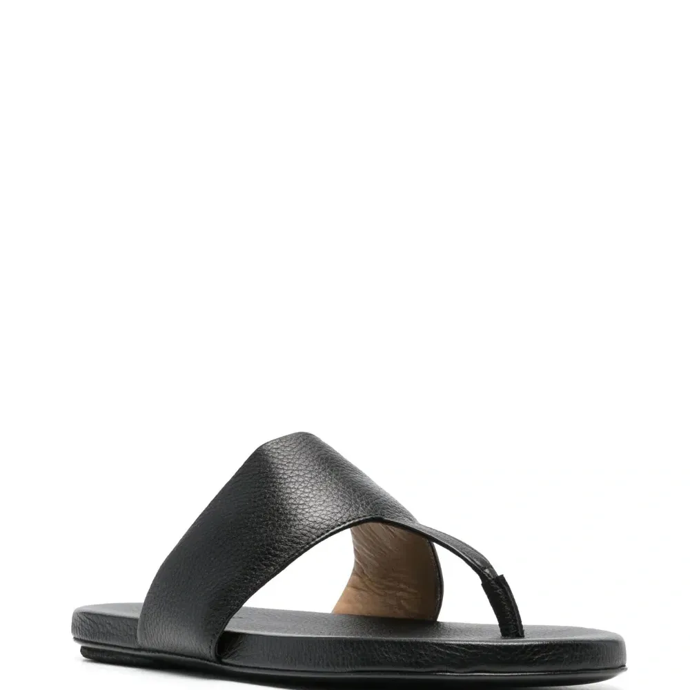 Сандалии с Т-образным ремешком