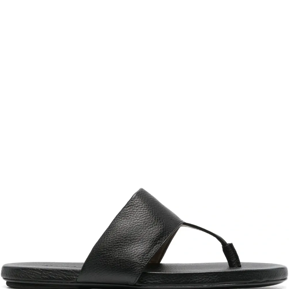 Сандалии с Т-образным ремешком