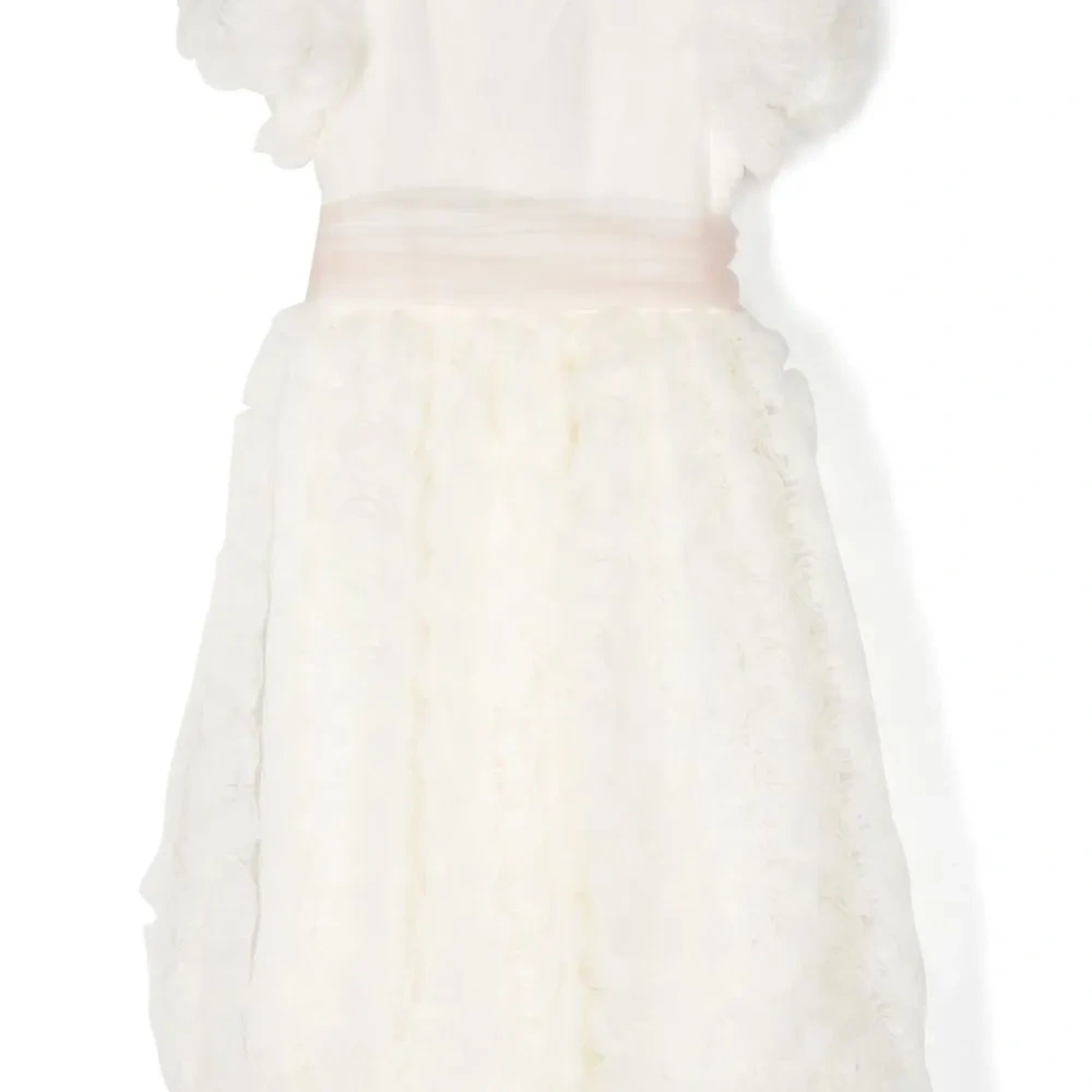 Шелковое платье с цветочной аппликацией