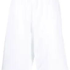 Спортивные шорты с вышитым логотипом