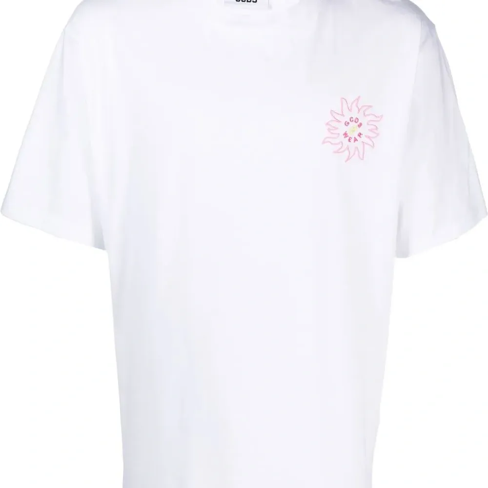 Футболка с логотипом