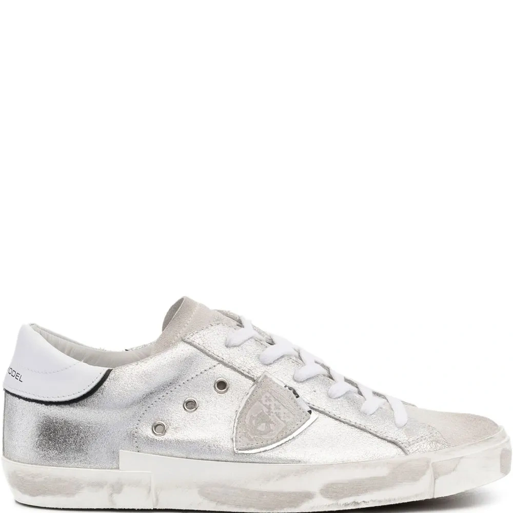 Кеды с логотипом