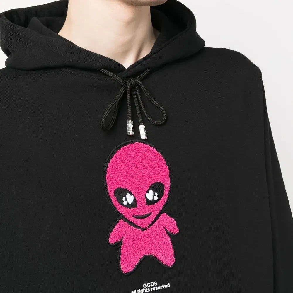 Худи с кулиской и нашивкой