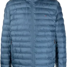 Пуховик на молнии с нашивкой-логотипом