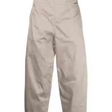 Широкие брюки строгого кроя