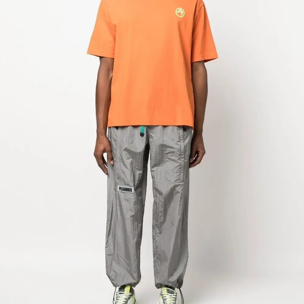 Футболка с логотипом