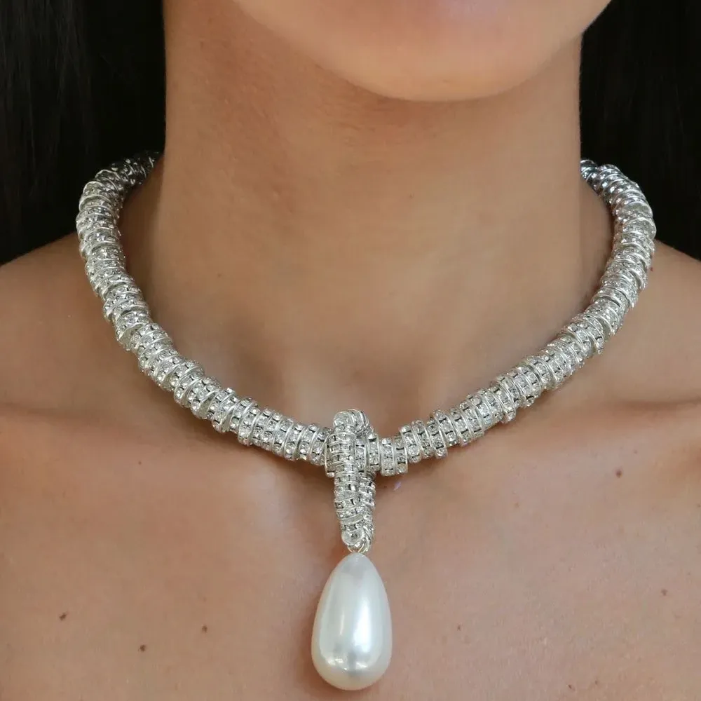 Колье с кристаллами