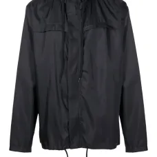 Ветровка с капюшоном