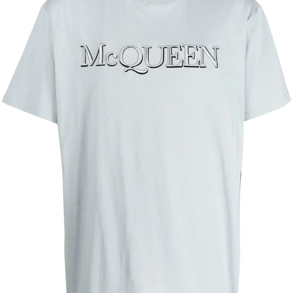 Футболка с логотипом