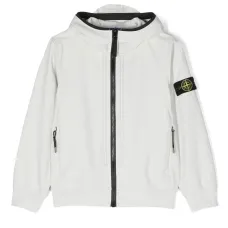 Куртка на молнии с нашивкой-логотипом