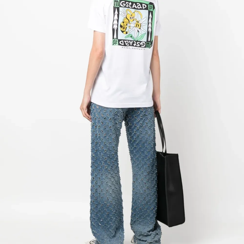 футболка с графичным принтом