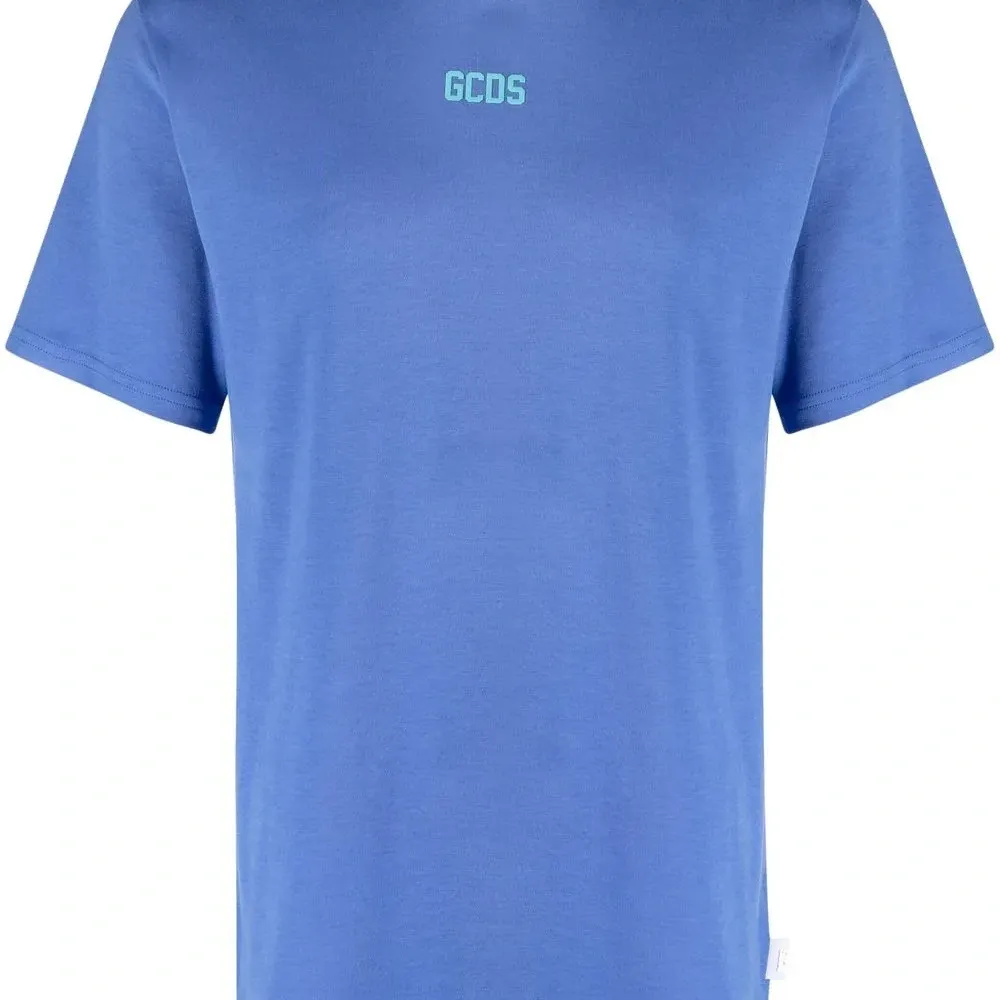 Футболка с логотипом