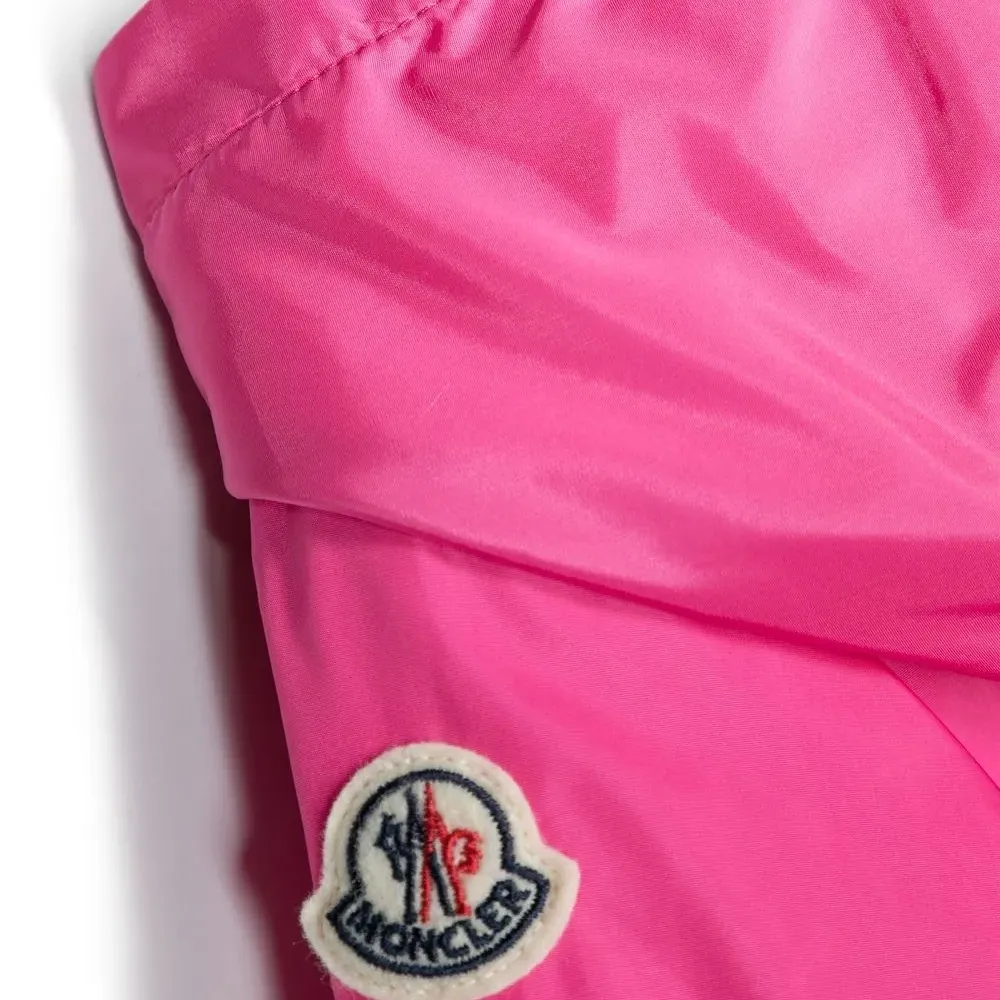 Куртка с капюшоном и логотипом