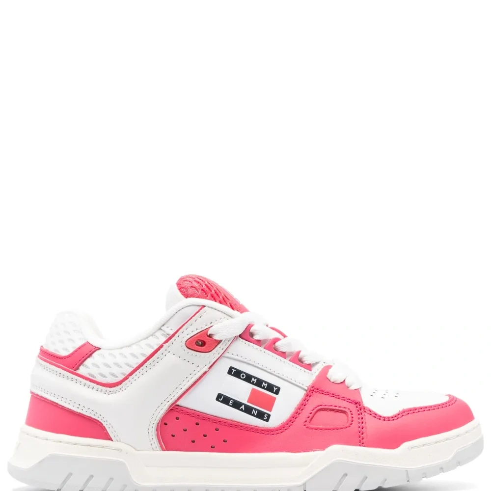 Двухцветные кроссовки со вставками