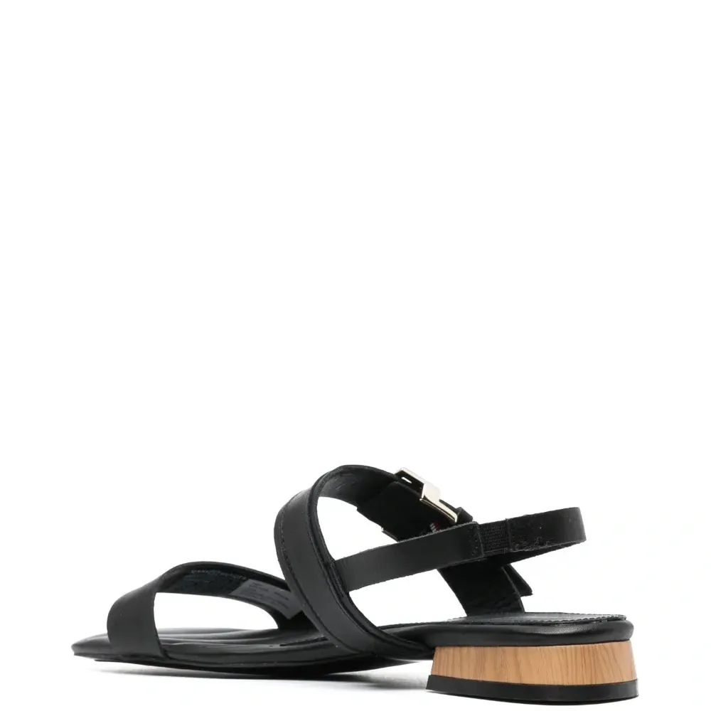 Сандалии с логотипом